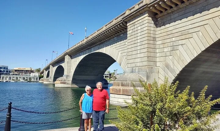 London Bridge/English Village Tour Small Group