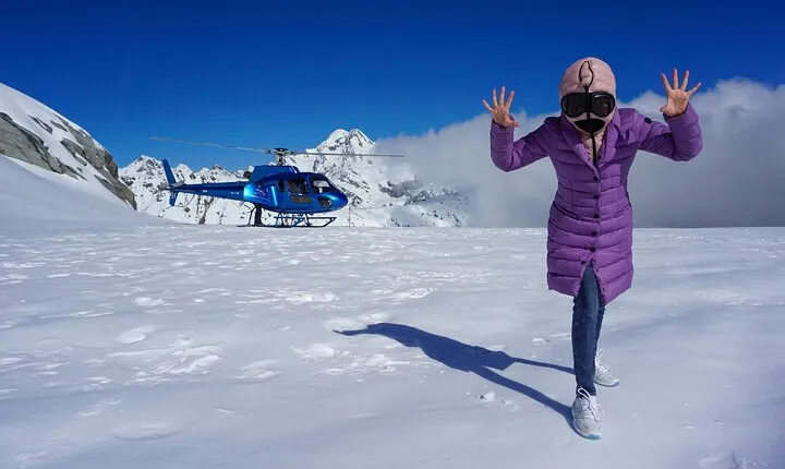 Private Flight: 3 Glaciers with Snow Landing - 45mins