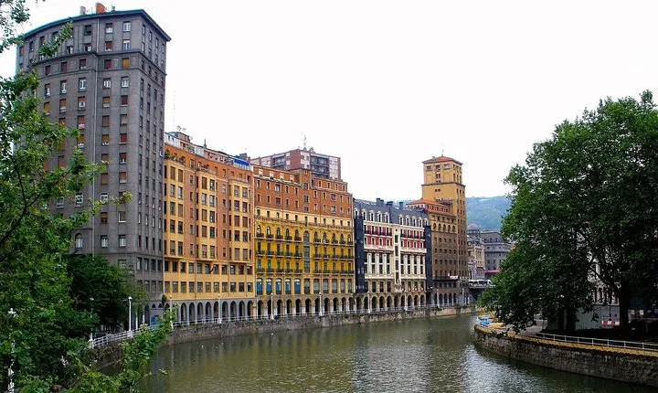 Bilbao Private Walking Tour with Professional Guide