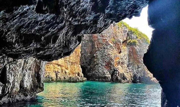 Half-Day Tour in Magnificent Boka Bay