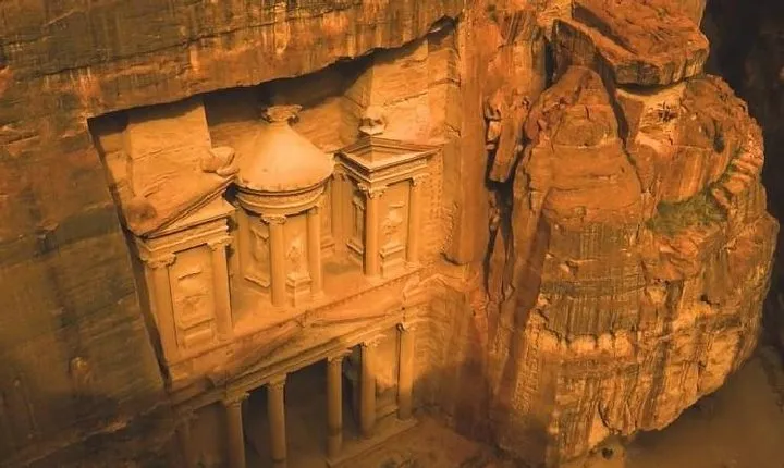 2-Day Private Tour, Petra, Wadi Rum & Dead Sea from Amman or QAIA