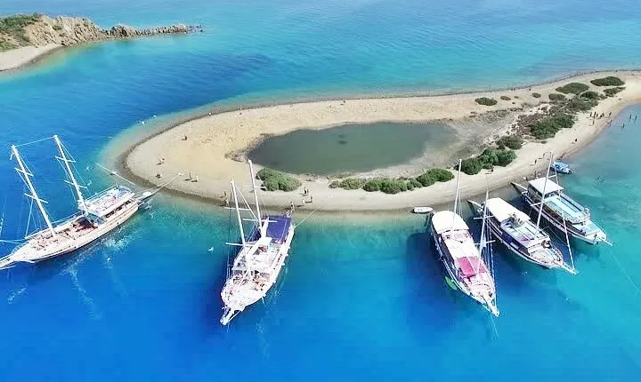 Boat trip 12 islands with lunch