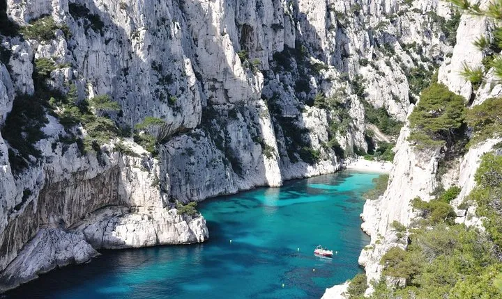 Aix en Provence & Cassis Tour