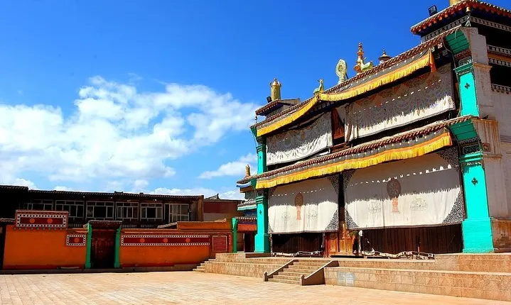 10 Day Private Highlights of Silk Road Tour