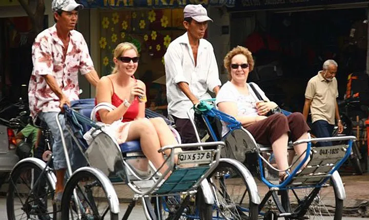 03 Hour Pedicab Explore Nha Trang City (Small Group Tour) 