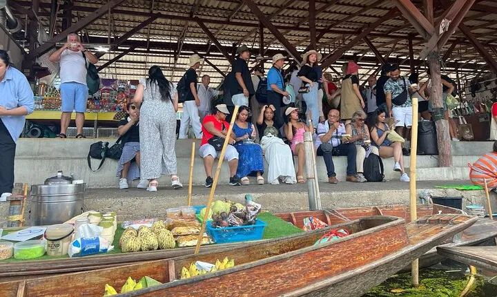 Damnoen Saduak Floating Market River Kwai and Train Ride Tour