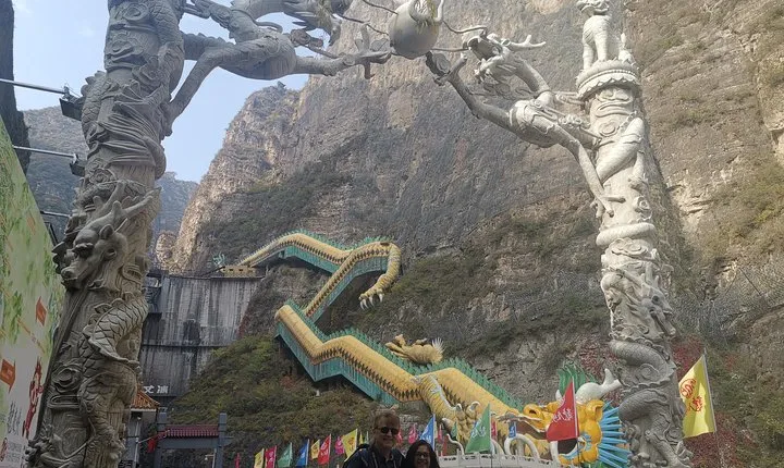 Longqingxia Gorge Cruise and Ming Emperor Tomb Underground Palace Private Tour