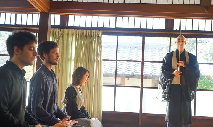 Kyoto Zen Meditation & Garden Tour at a Zen Temple with Lunch