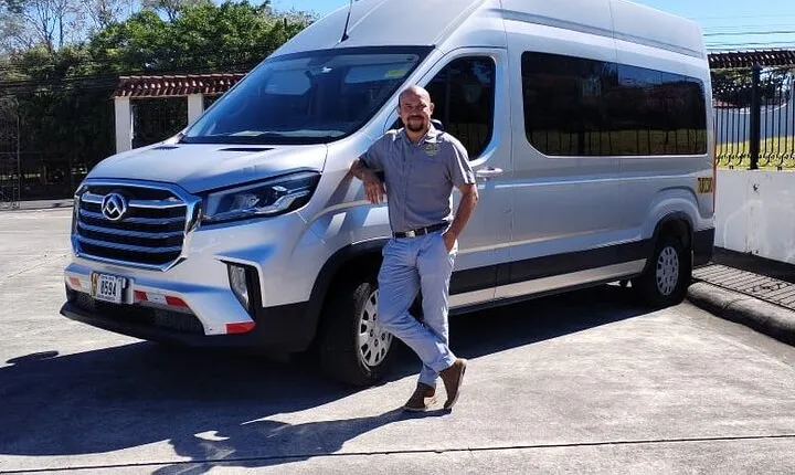 Transport from La Fortuna to Liberia Airport