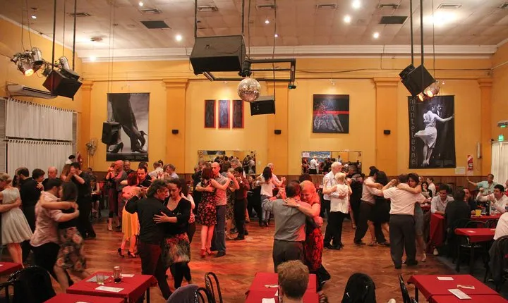 Milonga Tour in Buenos Aires