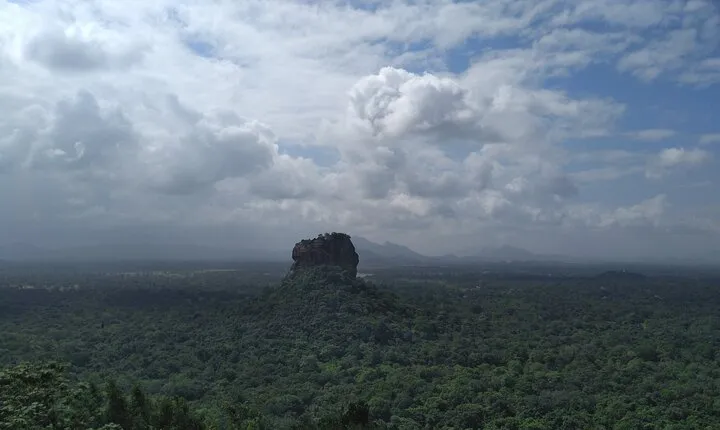 Dambulla, Sigiriya and National Park Safari Tour from Kandy