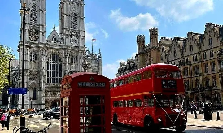 Private Tour of Westminster Abbey and Changing of the Guard