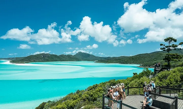 Whitehaven Beach and Hill Inlet Day Trip: Chill and Grill