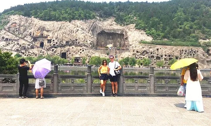 Form Xi'an To Luoyang Longmen Grottoes & Shaolin Temple Day Tour by Bullet Train
