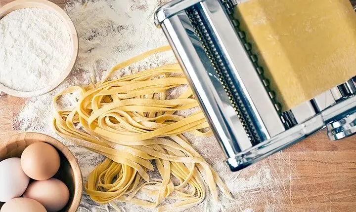 Italian Pasta Workshop With a Top Chef In Barcelona 
