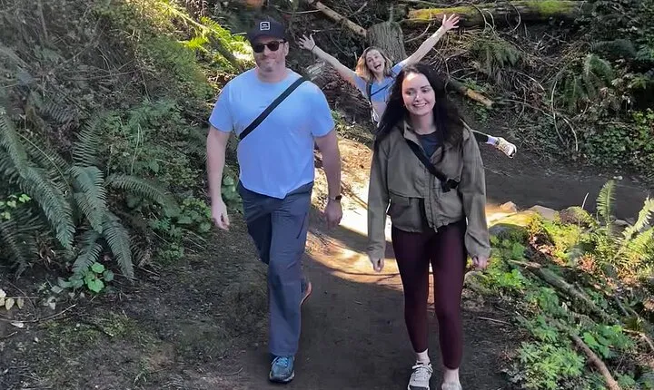 Forest Park Hiking Tour to Pittock Mansion