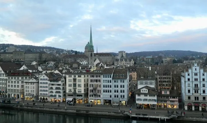 Zurich Private Walking Tour with a Local