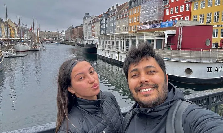 2-Hour Private City Walking Tour with a Canal Tour ticket