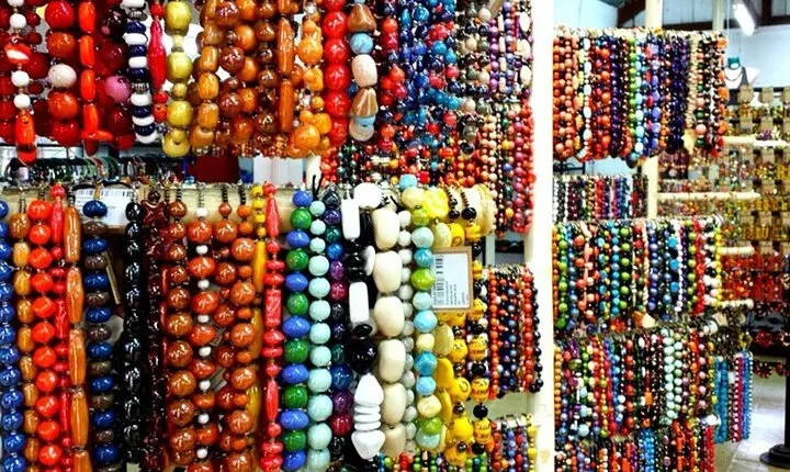 Nairobi Souvenir and Gem Shopping Tour
