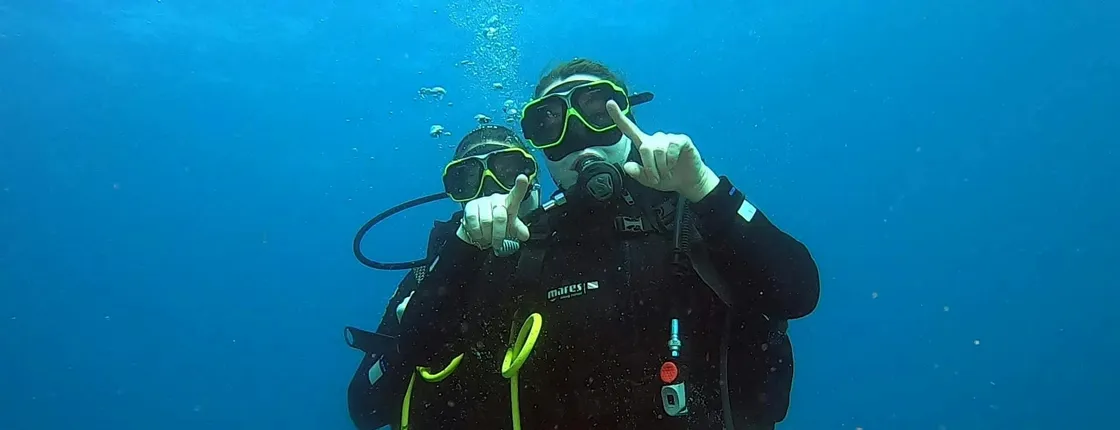 Beginners’ scuba diving session in Boa Vista