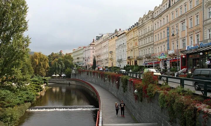Private Day Trip to Karlovy Vary from Prague with a local