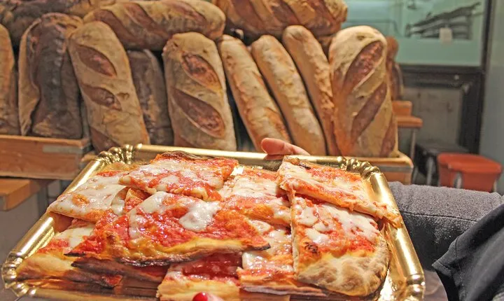 Roman Street Food Tour around the Jewish Ghetto with Local Guide