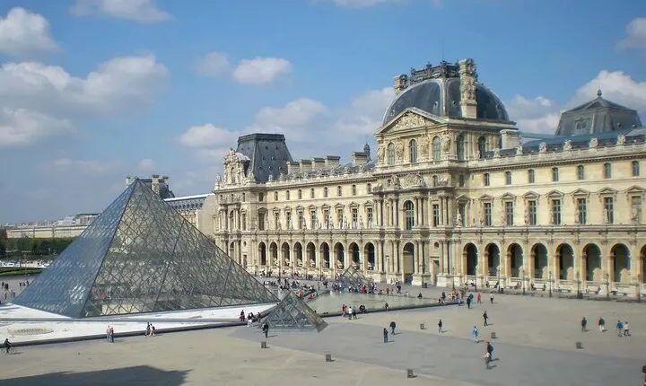 Paris Private SightSeeing Tour - 6 Hours