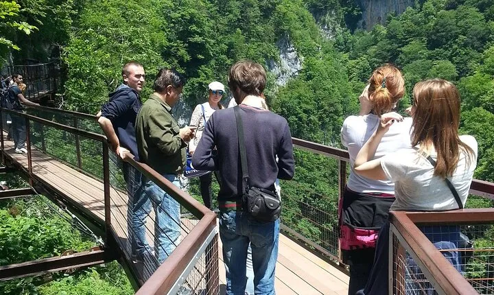 Day trip in Prometheus cave and Okatse canyon by Visit-geo