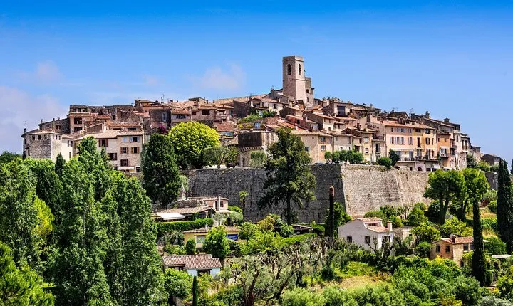Provence Countryside Small Group Day Trip with Grasse Perfumery Visit from Nice