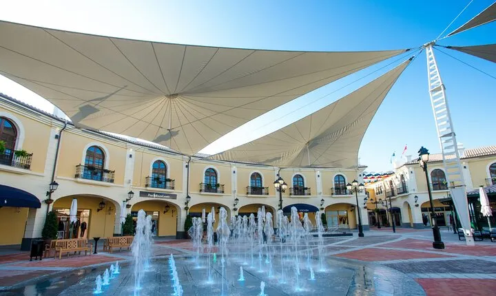 Private Shopping Tour from Malaga hotels to McArthurGlen Outlet
