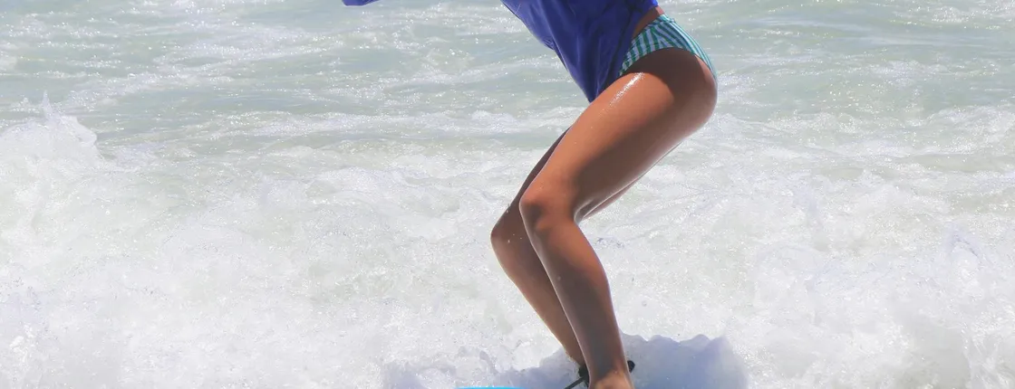 Surfing lesson for beginners at Surfers Paradise