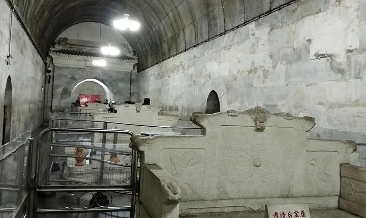 Beijing Mutianyu Great Wall and Dingling Tomb Private Day Tour