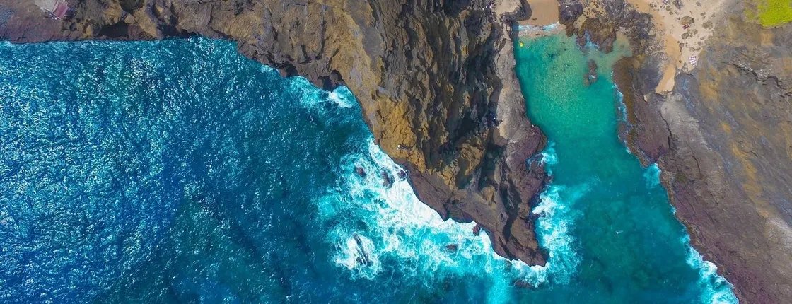 Full-day circle-Oahu island bus tour
