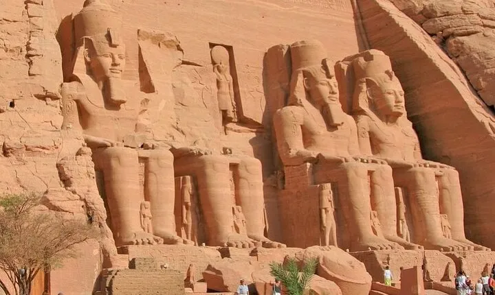 6 Days Private Tour in Egypt with Pickup