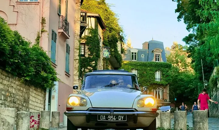All of Paris Tour in a Vintage Open-Top French Car Citroen DS