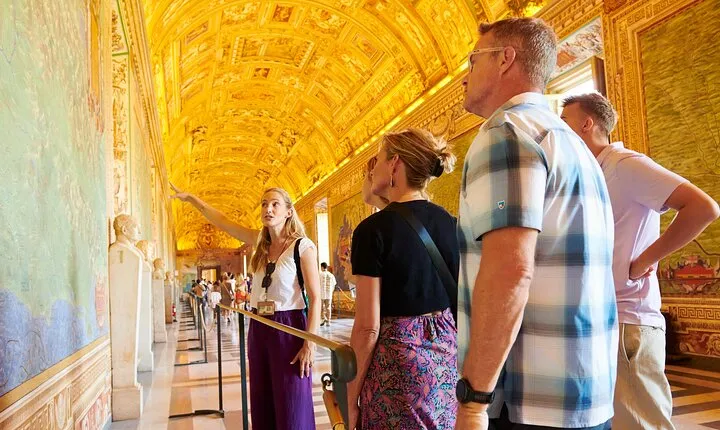 Vatican Museums Small Group Tour with St. Peter's Basilica Access
