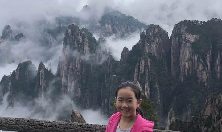 All inclusive Huangshan summit&Hongcun village 1 day private tour