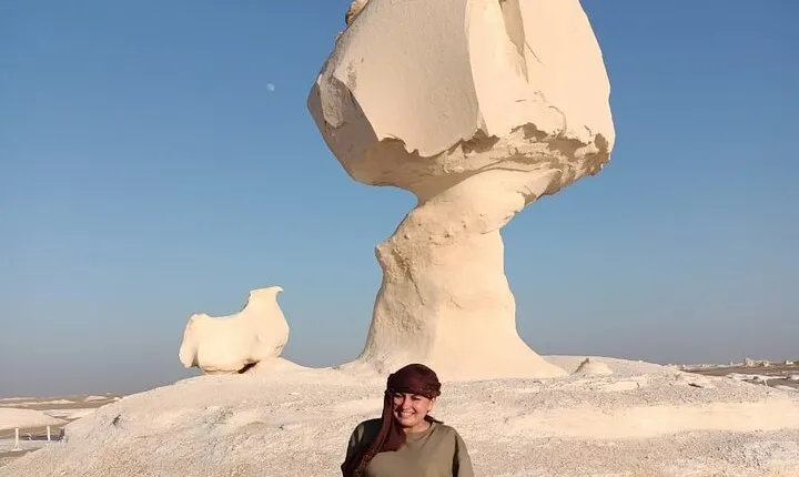 Cairo: 2-Day Bahariya Oasis Tour & White and Black Deserts camping