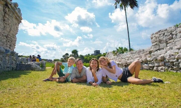 4 places in one day: Tulum, Coba, Cenote and Playa del Carmen