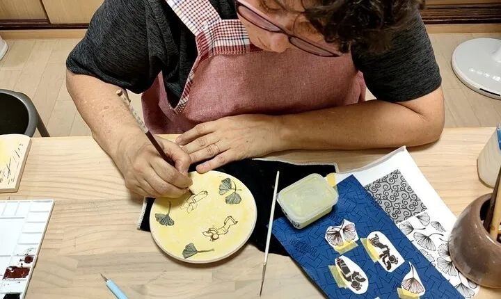 2 Hours Private Painting of Ceramics in Osaka