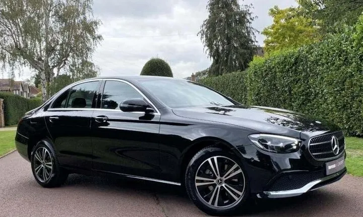 Private Sedan Departure from Rome City to Fiumicino Airport FCO