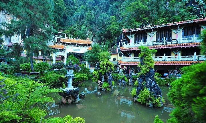 Ipoh Private Day Trip from Kuala Lumpur with Lunch