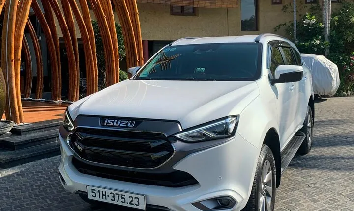 Quy Nhon: Private Car Service From Quy Nhon To Da Nang