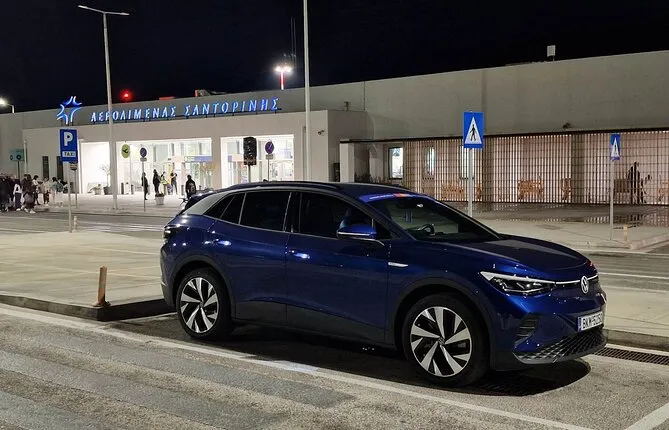 Santorini: 1-Way Private Arrival Transfer Service