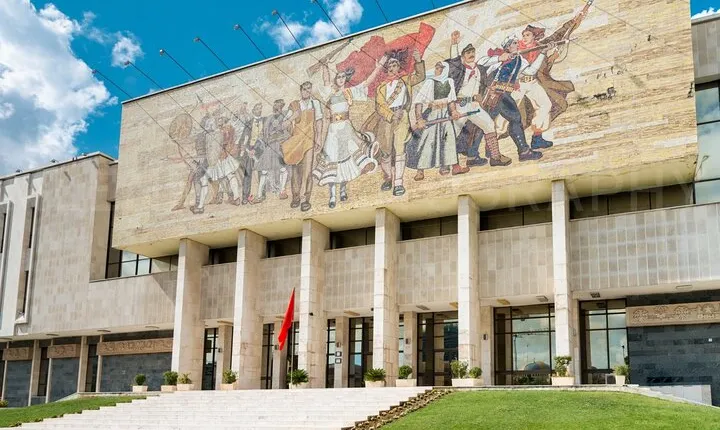 Tirana food & communism sites - 1 day