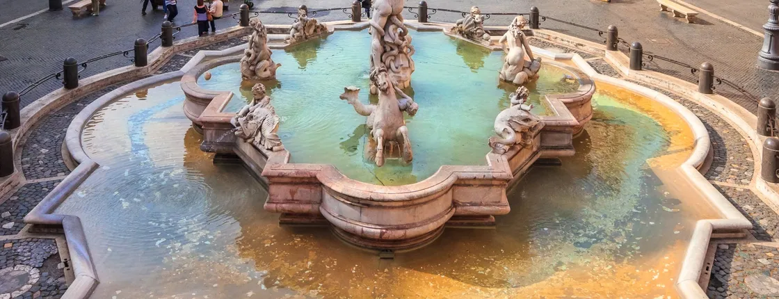 Guided Walking Tour of Rome Centre and Trevi Underground District