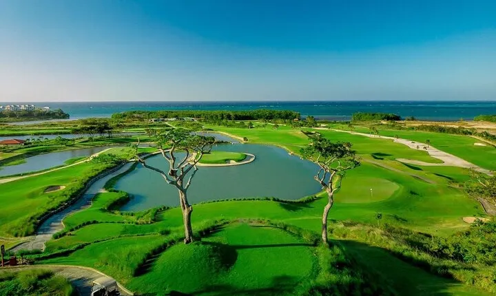 Roatan Golf The Black Pearl at Pristine Bay
