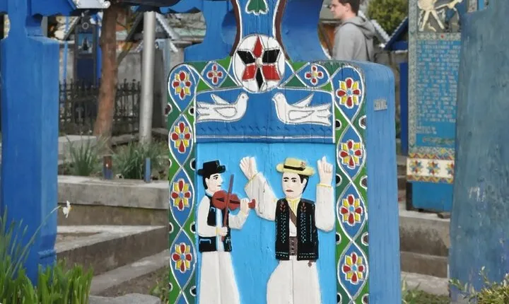 CJ04 -Maramureș Adventure: Tradition, Folk Art, and Scenic Beauty