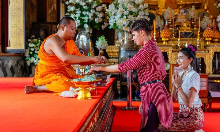 Treasures of Bangkok: Buddhism & Monks Private Tour