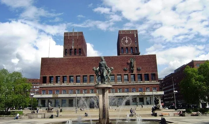 Private Shore Excursion: Oslo City Tour and Viking Ship Museum